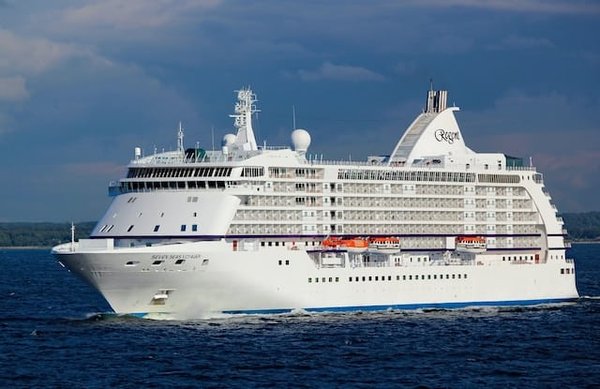 les meilleures compagnies de croisière pour les amateurs de plongée en scaphandre